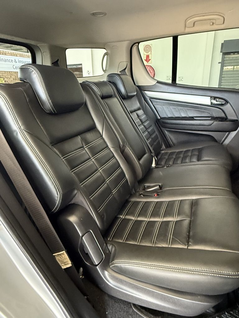 ISUZU MU-X3,0 MU-X 3,0