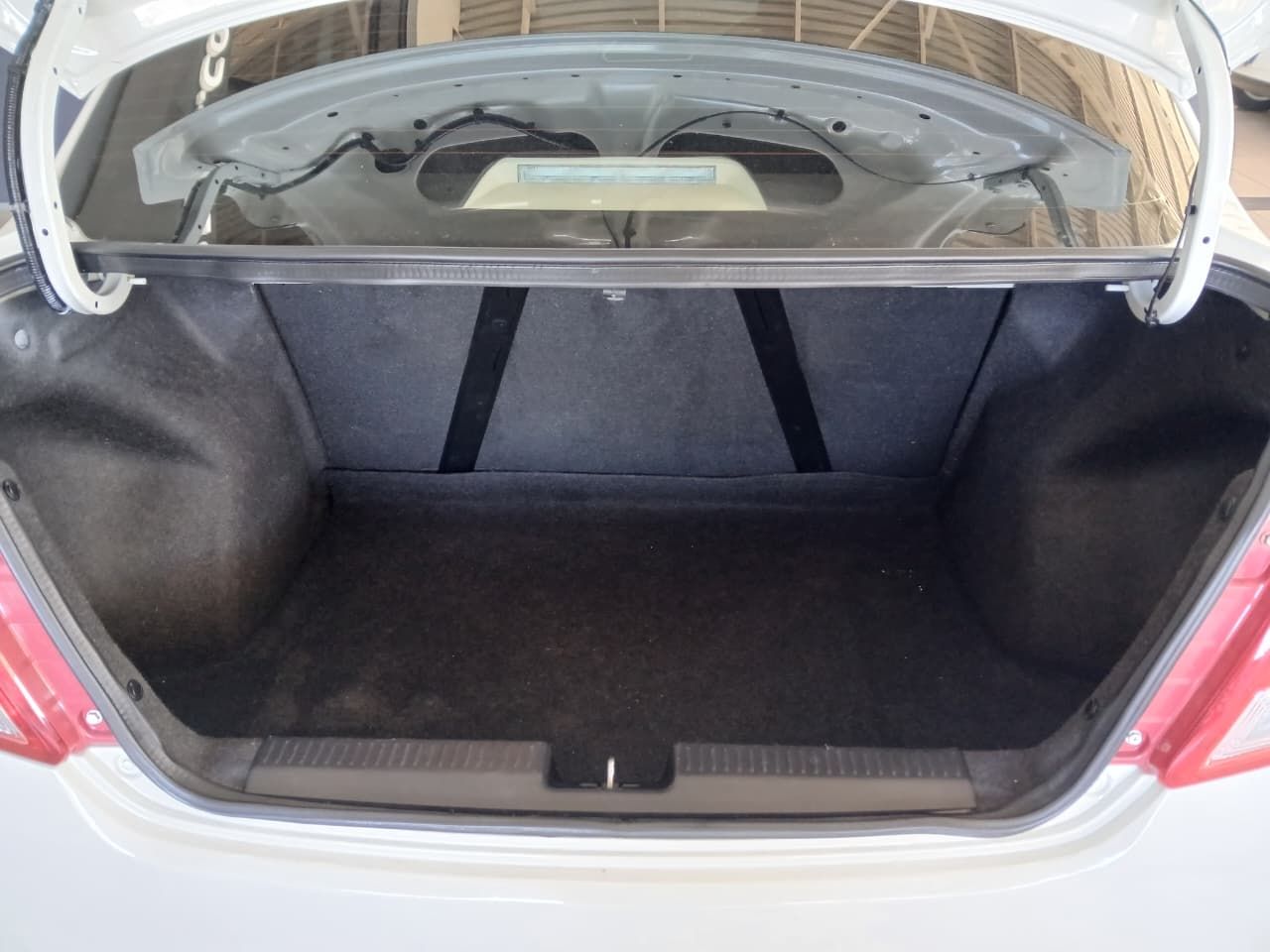 SUZUKI SWIFT DZIRE 1.2 GA