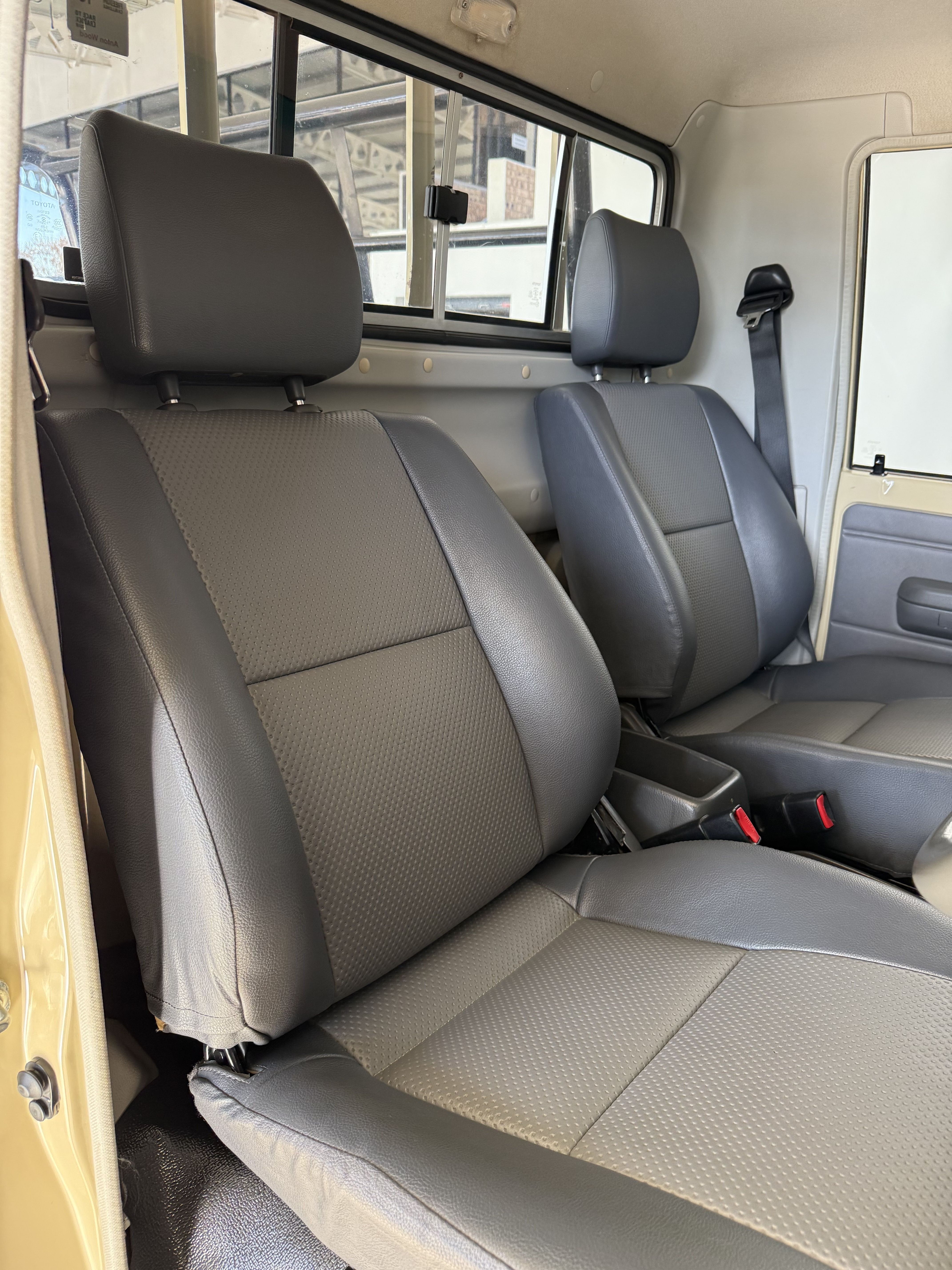 TOYOTA LAND CRUISER 79 4,0 LAND CRUISER 79 4,0