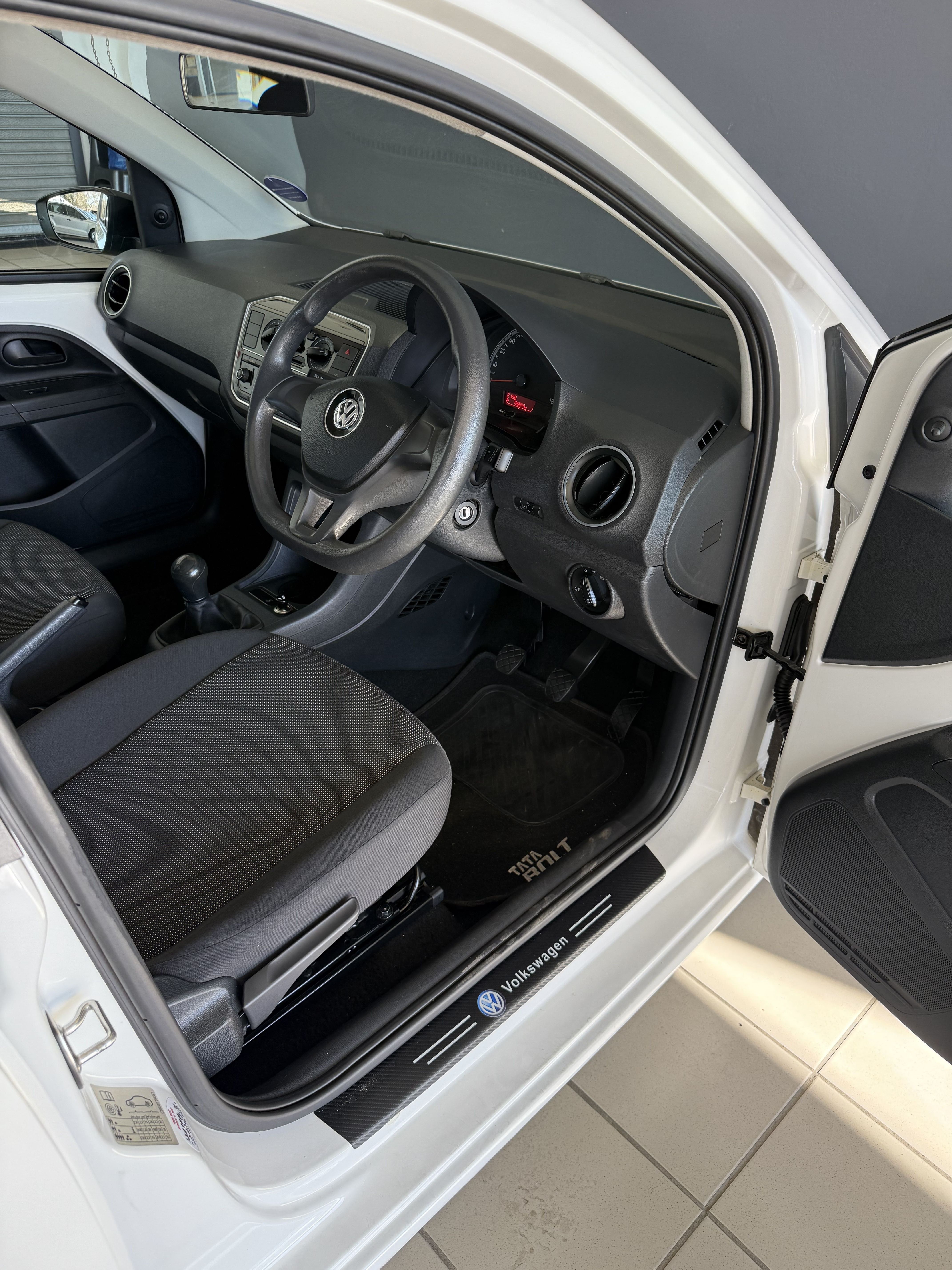 VOLKSWAGEN UP! TAKE UP UP! TAKE UP
