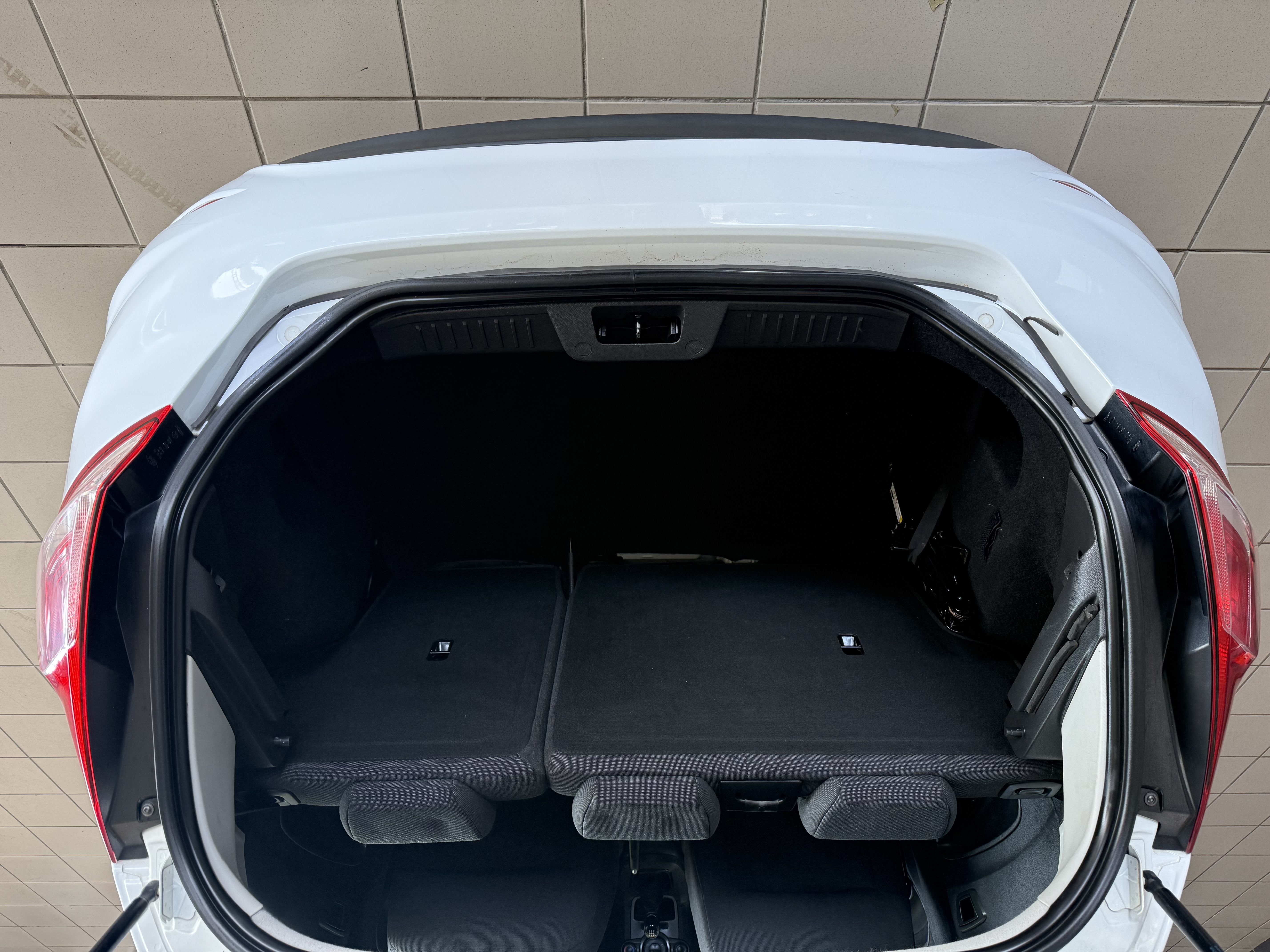 FORD FIESTA 1,4 AMBIENTE FIESTA 1,4 AMBIENTE