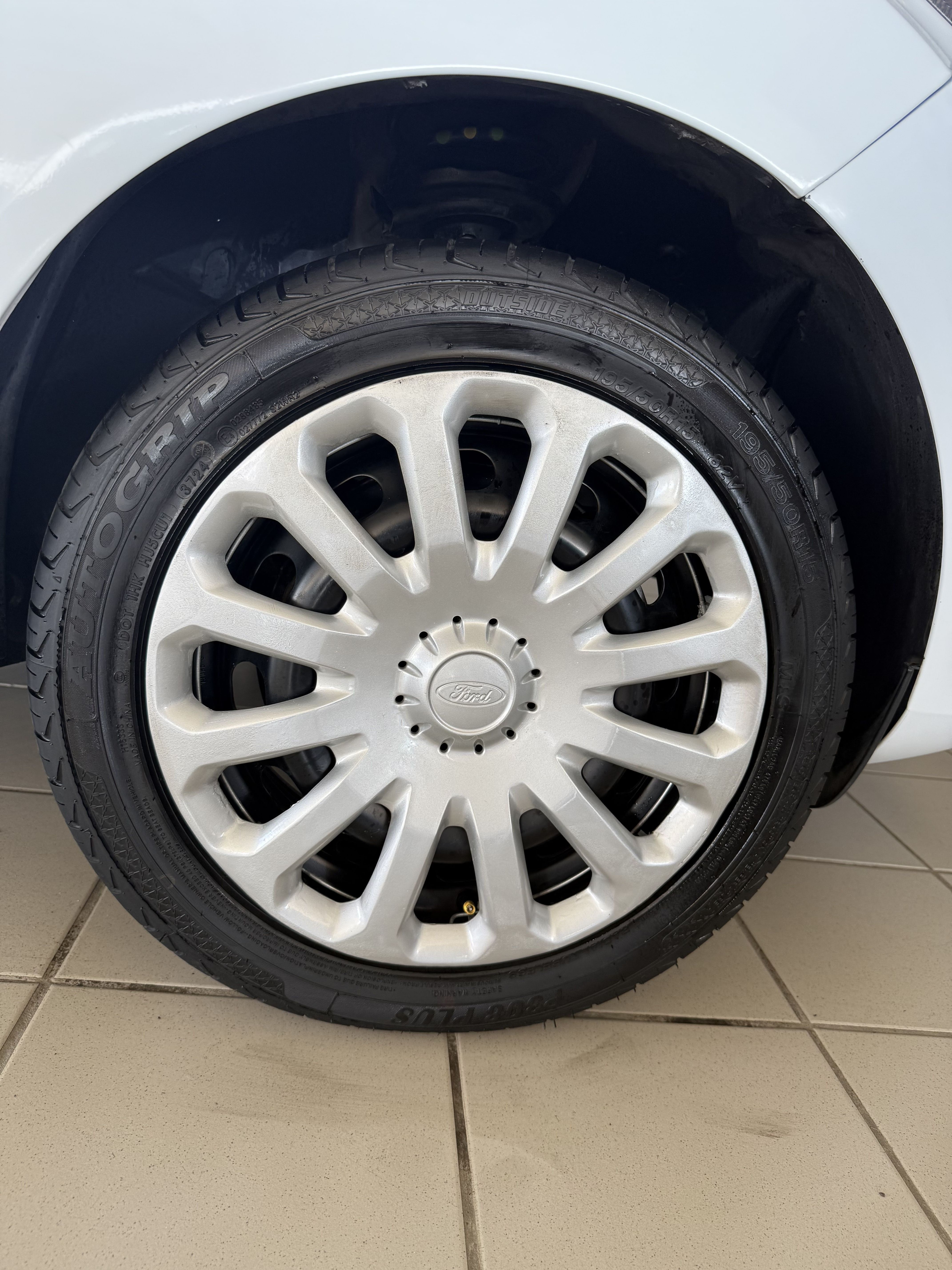 FORD FIESTA 1,4 AMBIENTE FIESTA 1,4 AMBIENTE