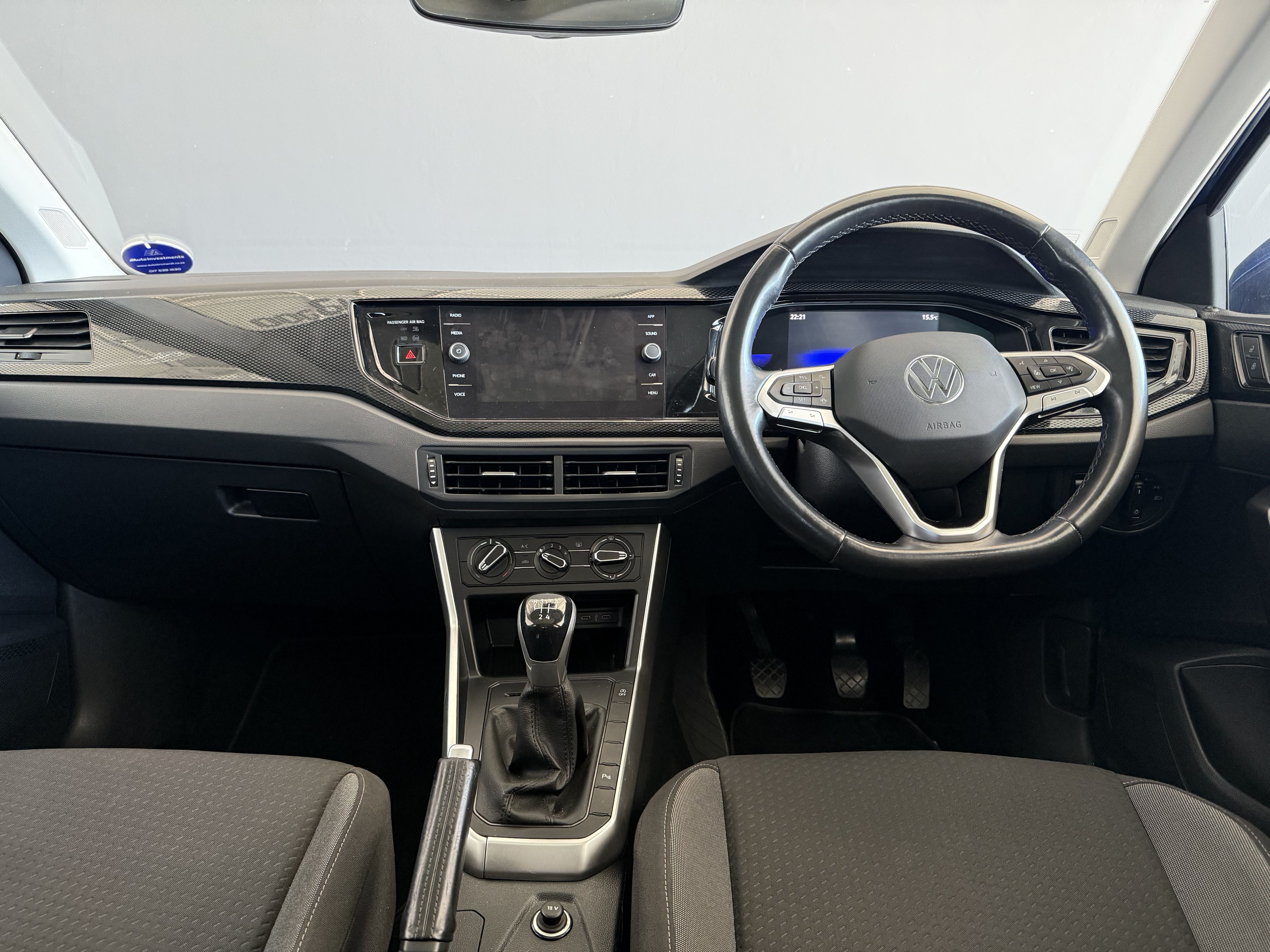 VOLKSWAGEN POLO 1,0 TSI LIFE POLO 1,0 TSI LIFE +SUNROOF