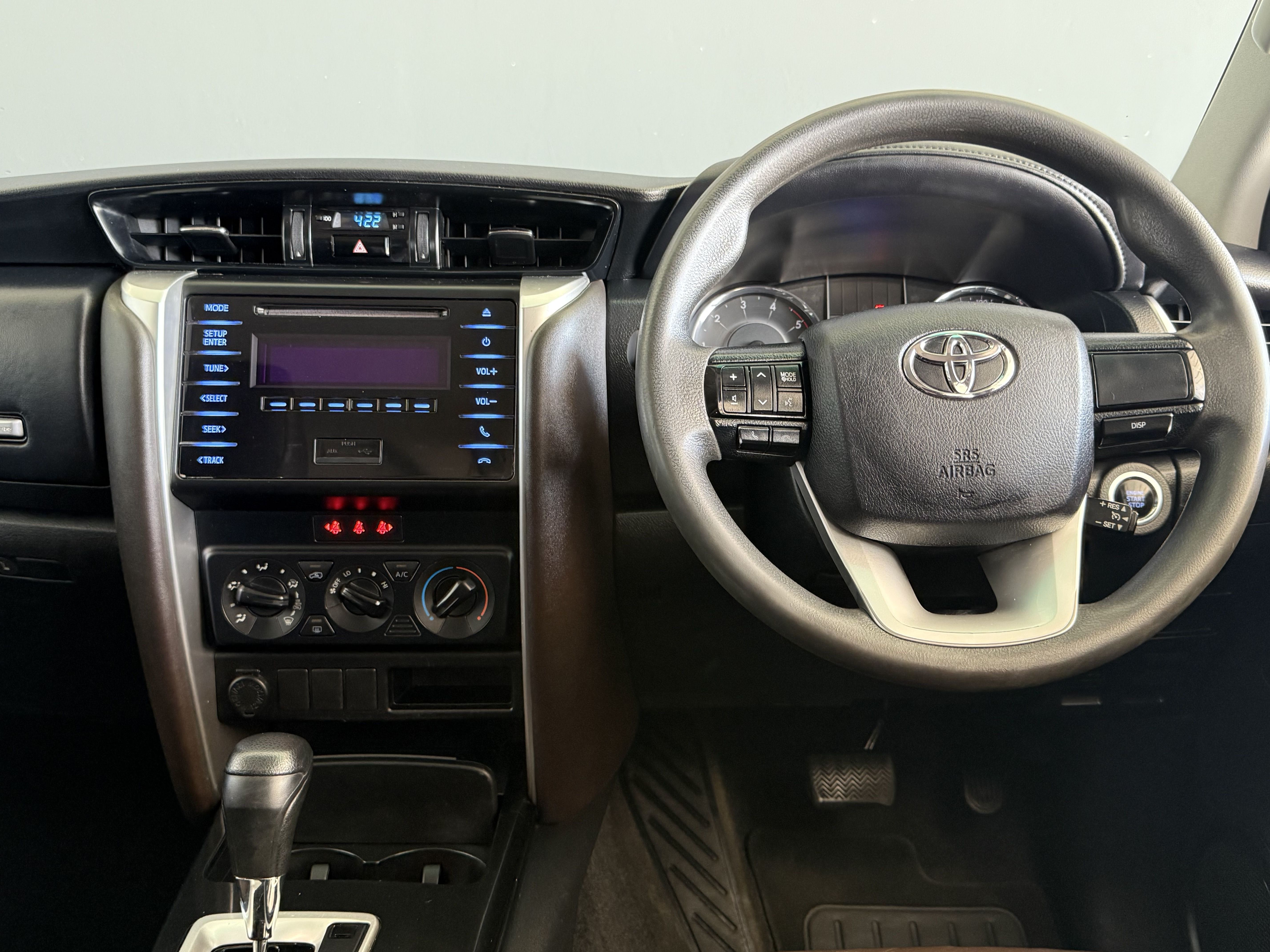 Toyota FORTUNER 2.4GD R/B A/T FORTUNER 2.4GD R/B A/T