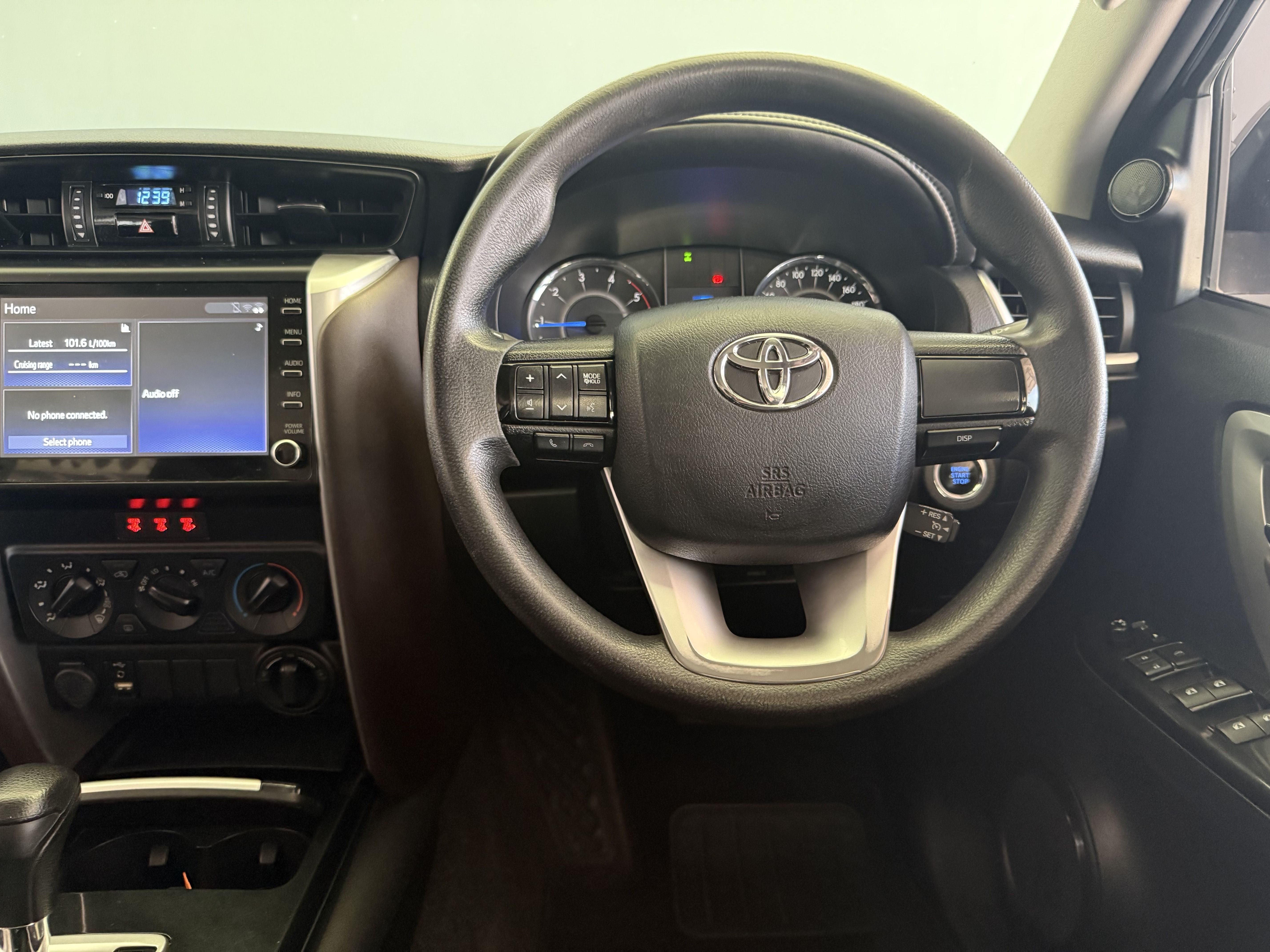Toyota FORTUNER 2.4GD-6 FORTUNER 2.4GD-6