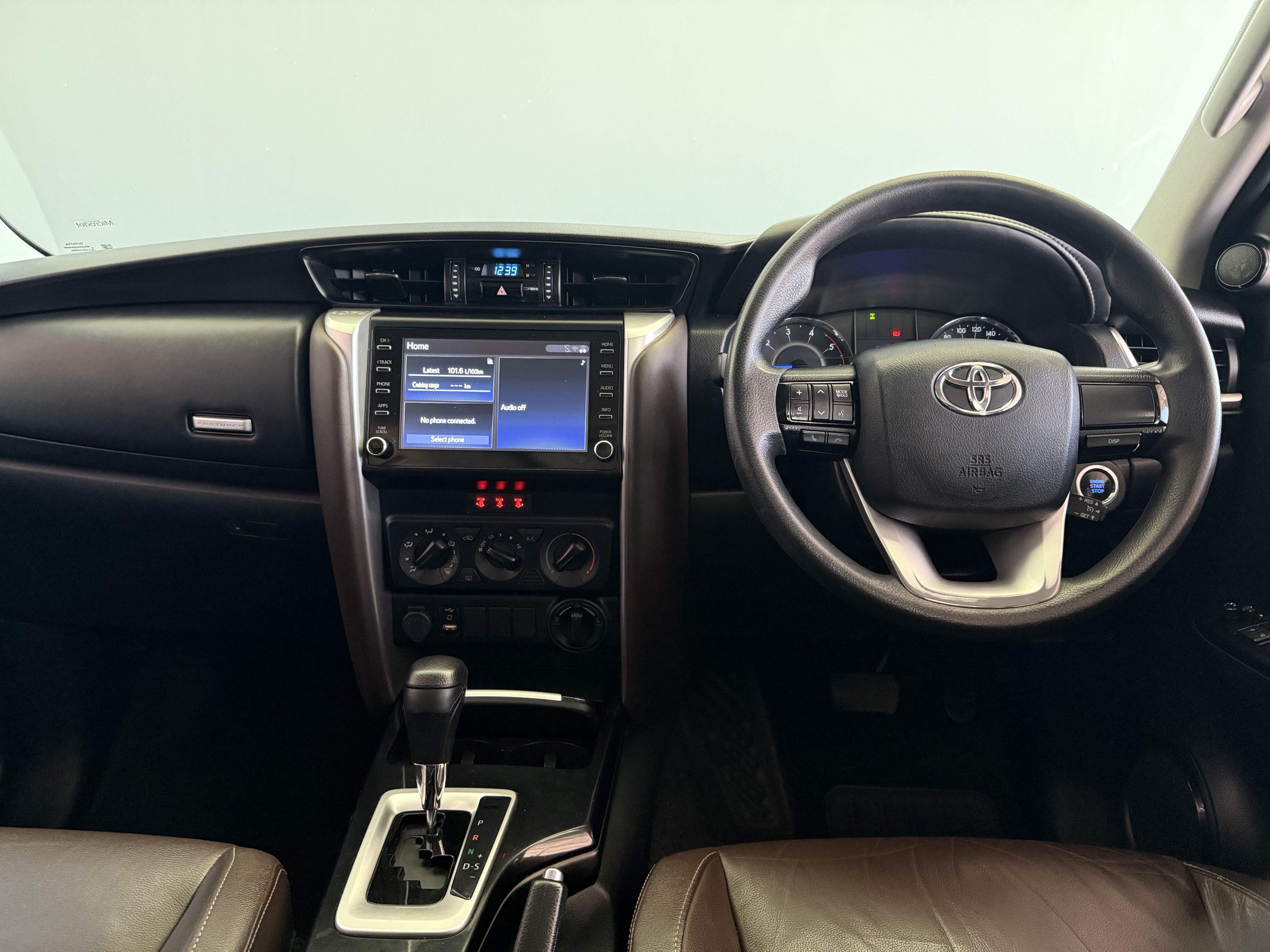 Toyota FORTUNER 2.4GD-6 FORTUNER 2.4GD-6