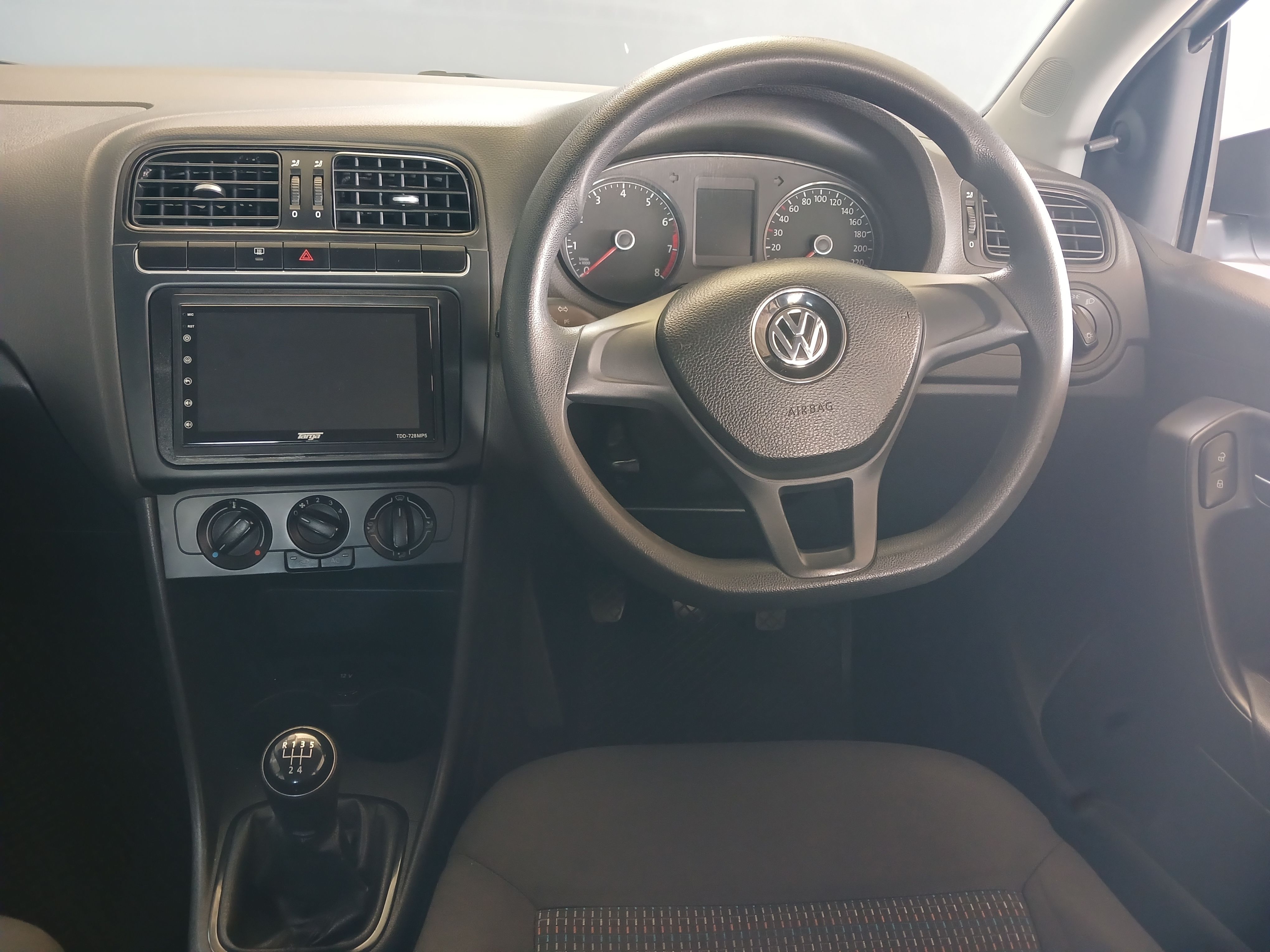 VOLKSWAGEN POLO VIVO 1,4 TRENDLINE POLO VIVO 1,4 TRENDLINE