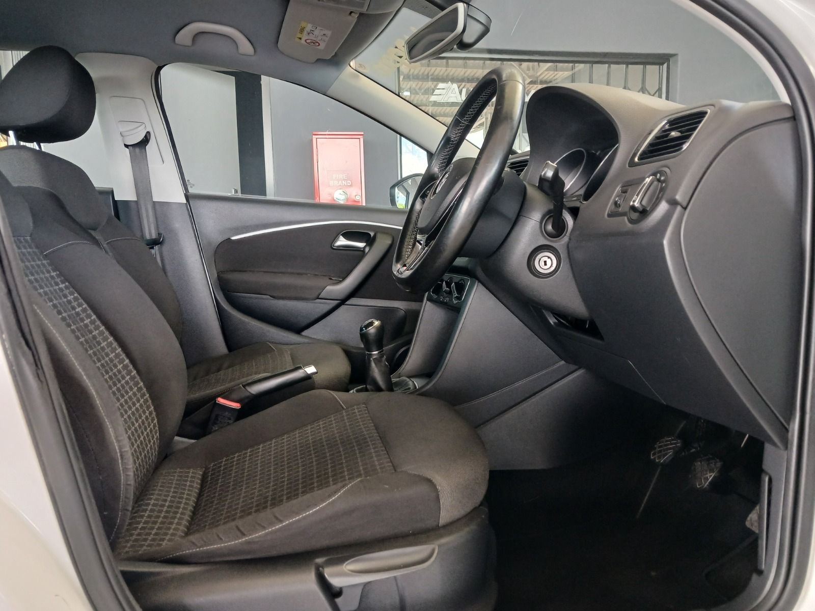 VOLKSWAGEN POLO1,2 TSI COMFORTLINE POLO1,2 TSI COMFORTLINE