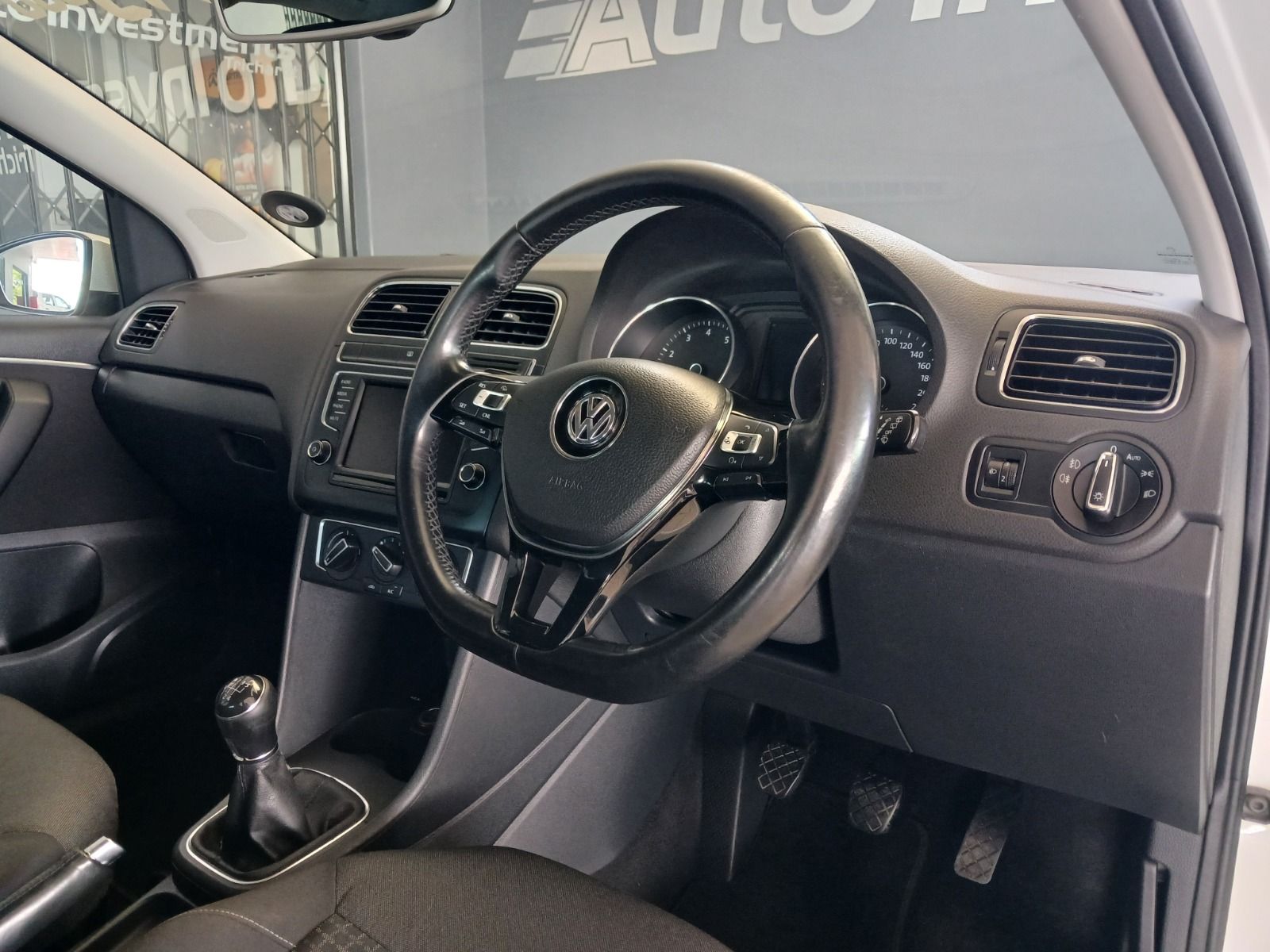 VOLKSWAGEN POLO1,2 TSI COMFORTLINE POLO1,2 TSI COMFORTLINE