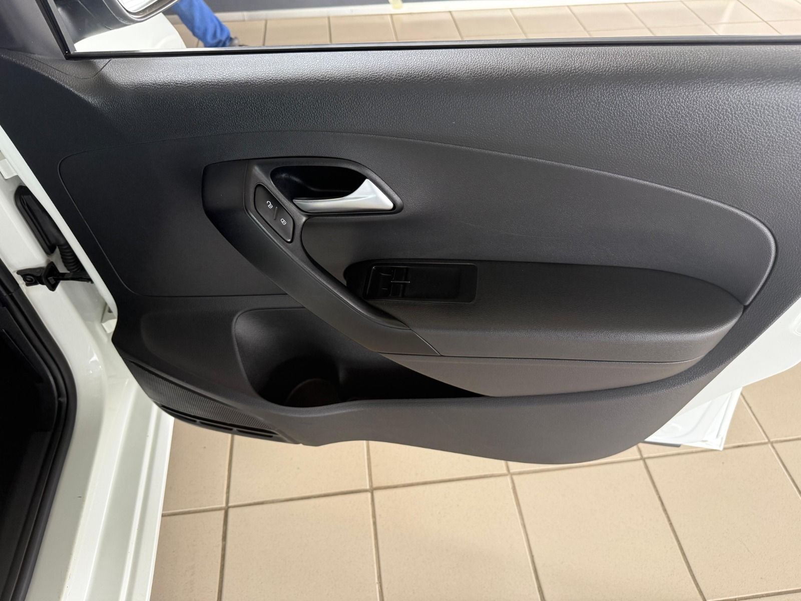 VOLKSWAGEN POLO VIVO 1,4 TRENDLINE POLO VIVO 1,4 TRENDLINE