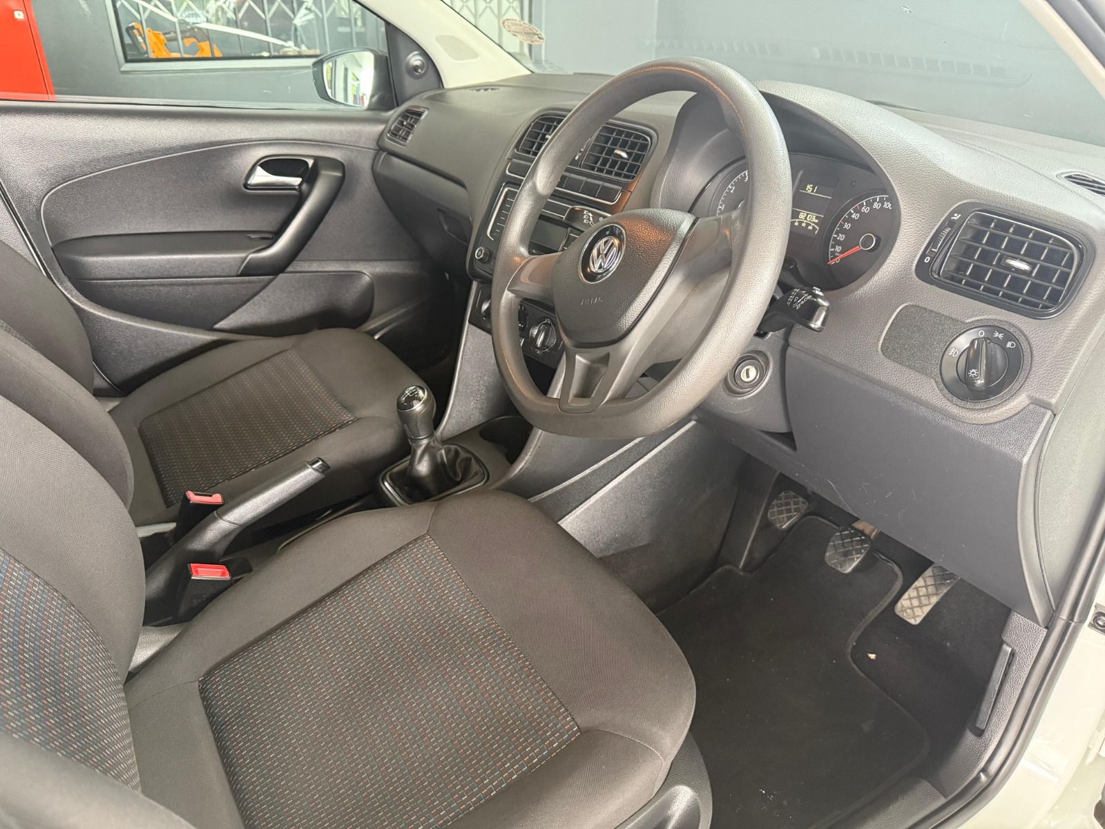 VOLKSWAGEN POLO VIVO 1,4 TRENDLINE POLO VIVO 1,4 TRENDLINE
