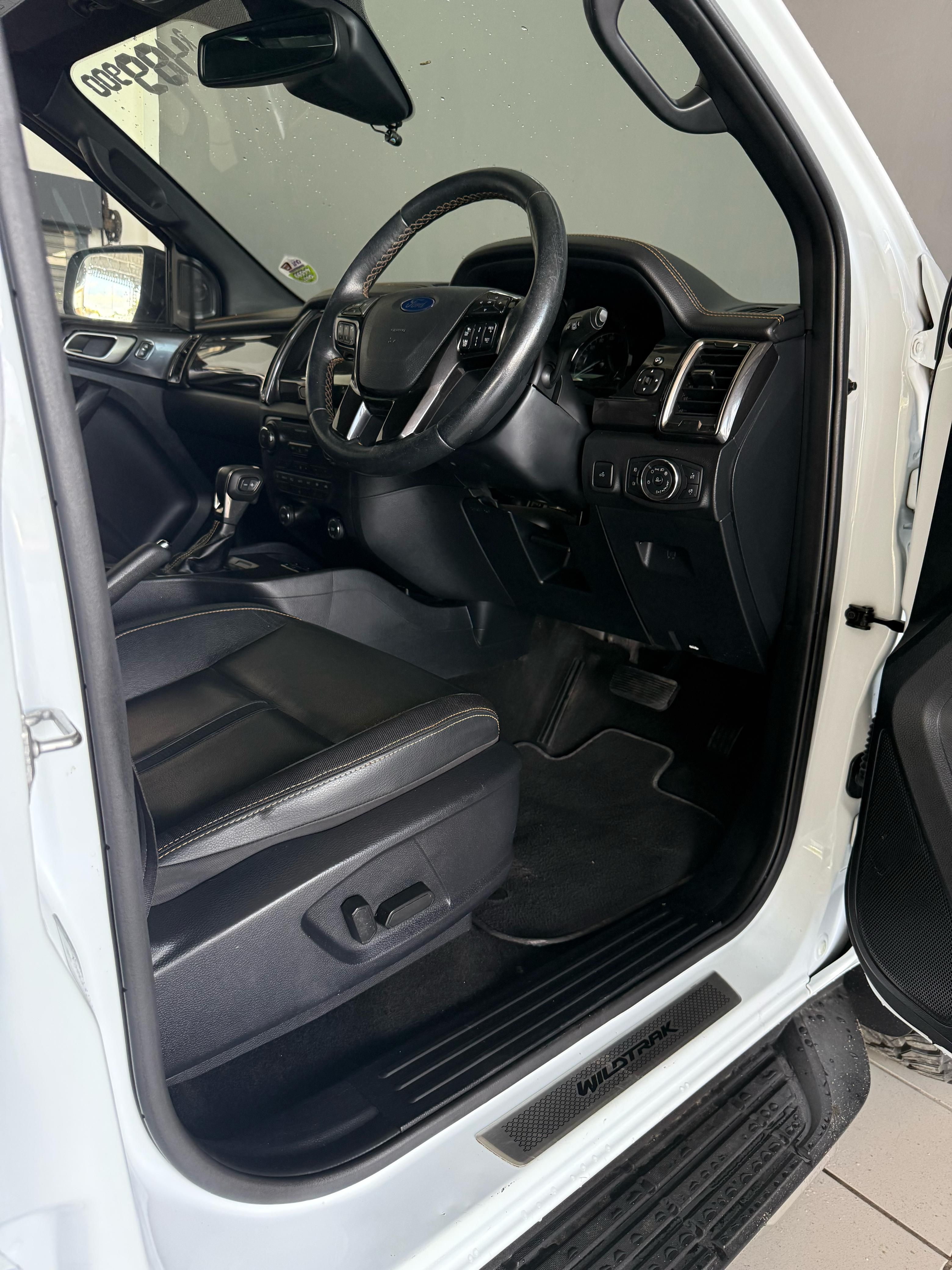 Ford Ranger 2.0D BI-Turbo A/T Ranger 2.0D BI-TURBO A/T