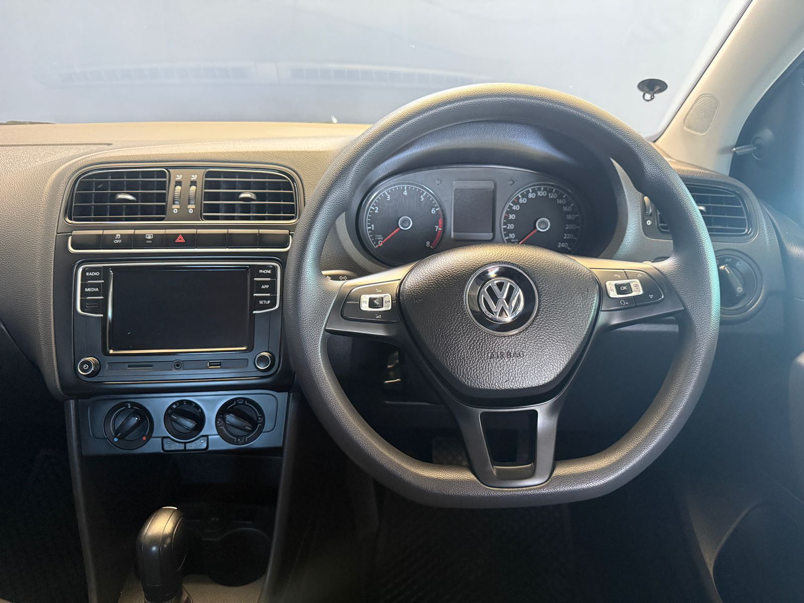 Volkswagen Polo Vivo 1,6 Comfortline Polo Vivo 1,6 Comfortline