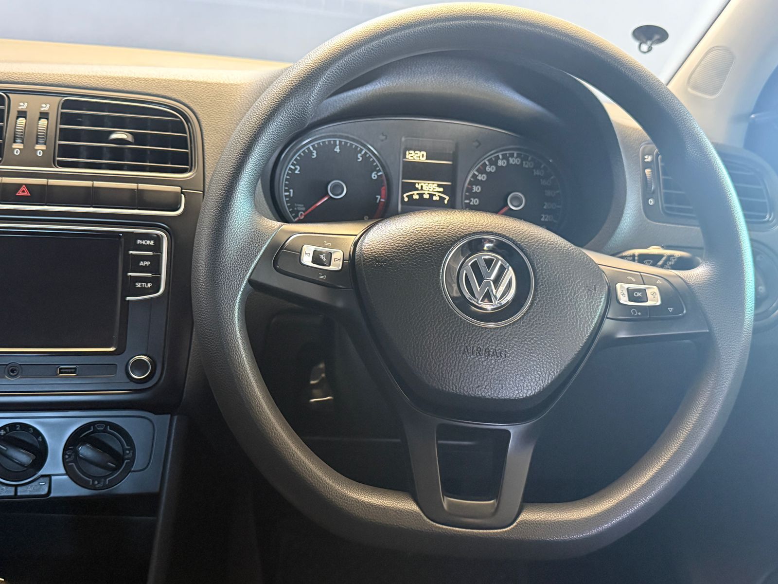 Volkswagen Polo Vivo 1,6 Comfortline Polo Vivo 1,6 Comfortline