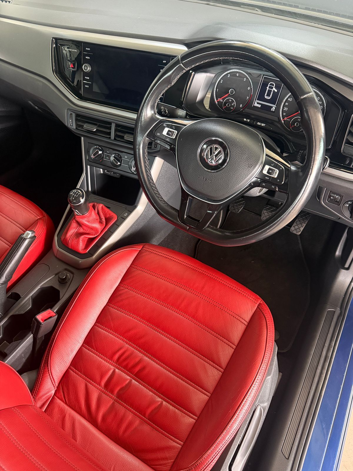 Volkswagen Polo 1.0 TSI Comfortline Polo 1.0 TSI Comfortline