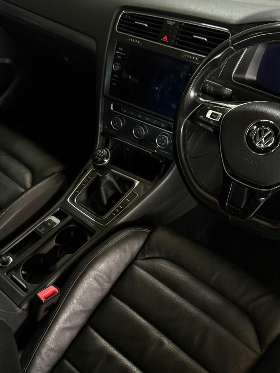 Volkswagen Golf 7 1.0 TSI Comfortline Golf 7 1.0 TSI Comfortline