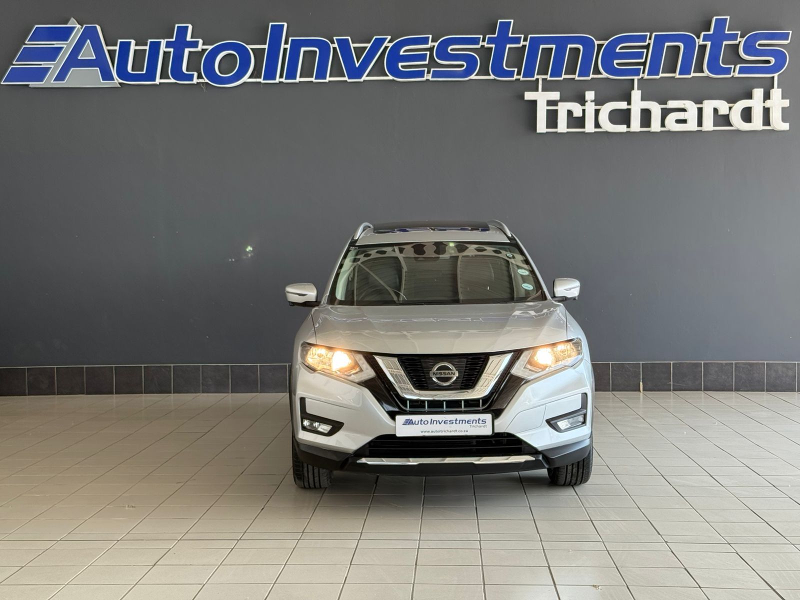 Nissan X-Trail 2.5 Tekna 4x4 CVT 7 S X-Trail 2.5 Tekna 4x4 CVT 7 S
