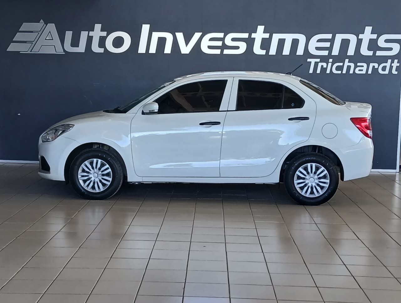 Suzuki DZIRE 1.2 GA DZIRE 1.2 GA - 4