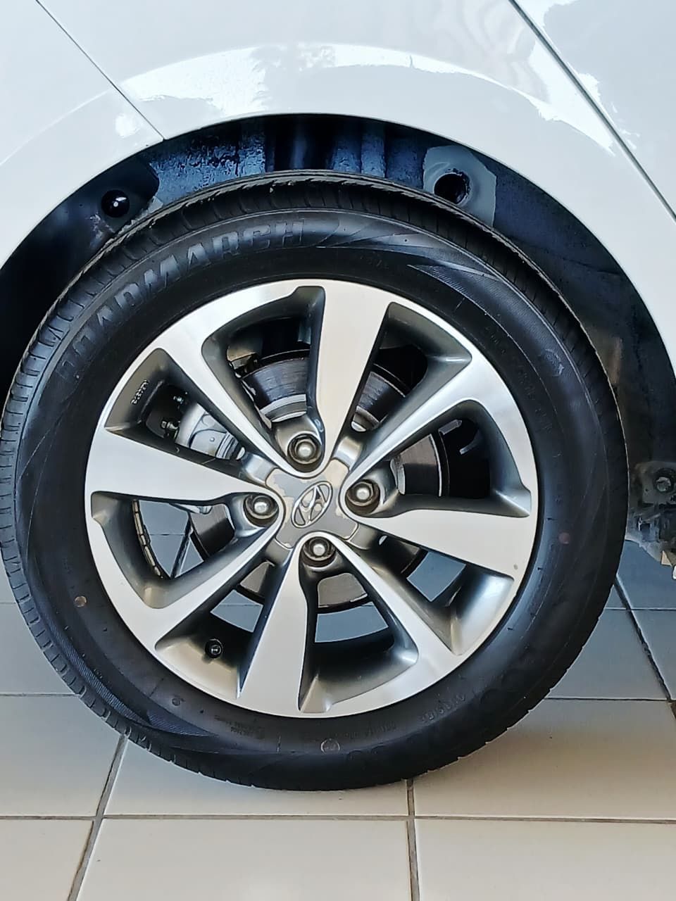 Hyundai i20 1.4 Fluid 5DR A/T i20 1.4 Fluid 5DR A/T - 7