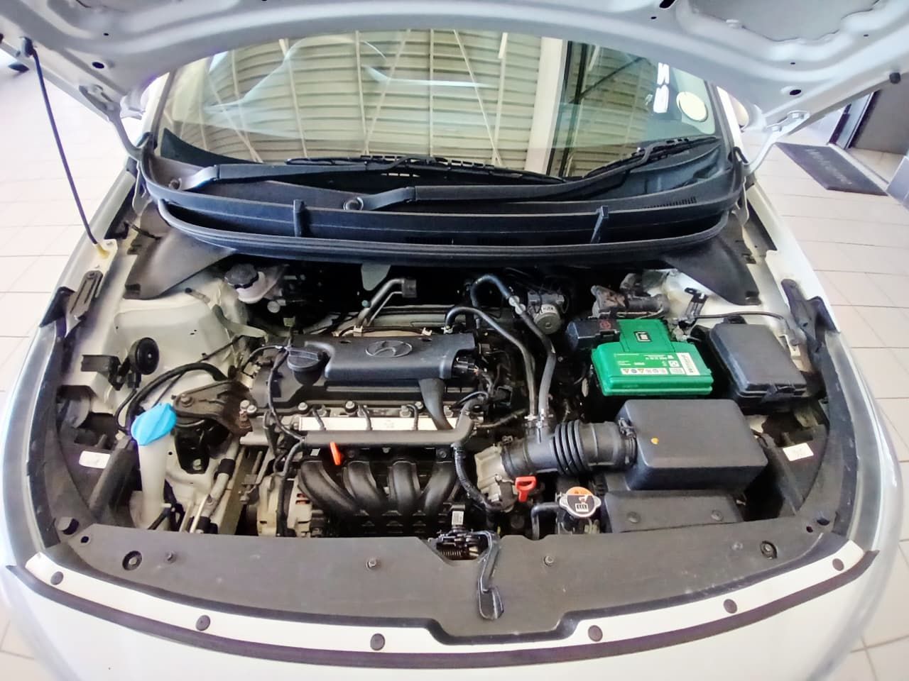 Hyundai i20 1.4 Fluid 5DR A/T i20 1.4 Fluid 5DR A/T - 14
