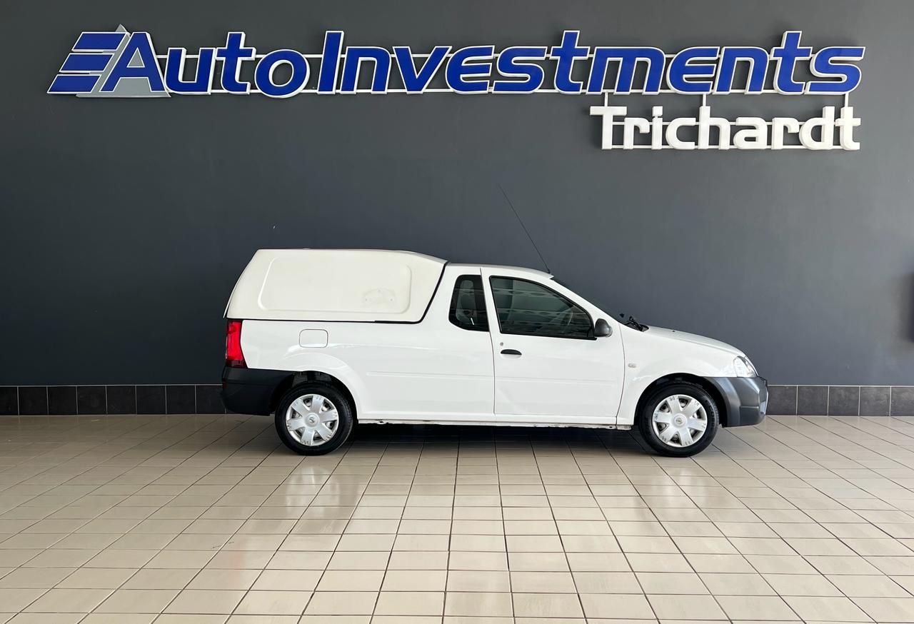 Nissan NP200 1.6i Base NP200 1.6i Base