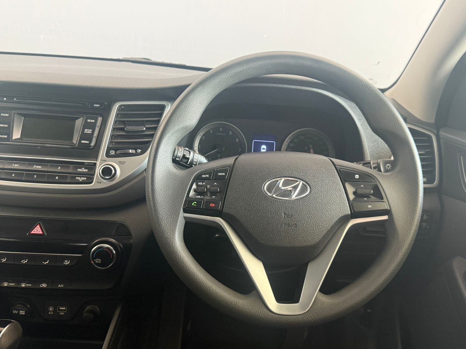 Hyundai Tuson 2,0 Premium A/T Tuson 2,0 Premium A/T
