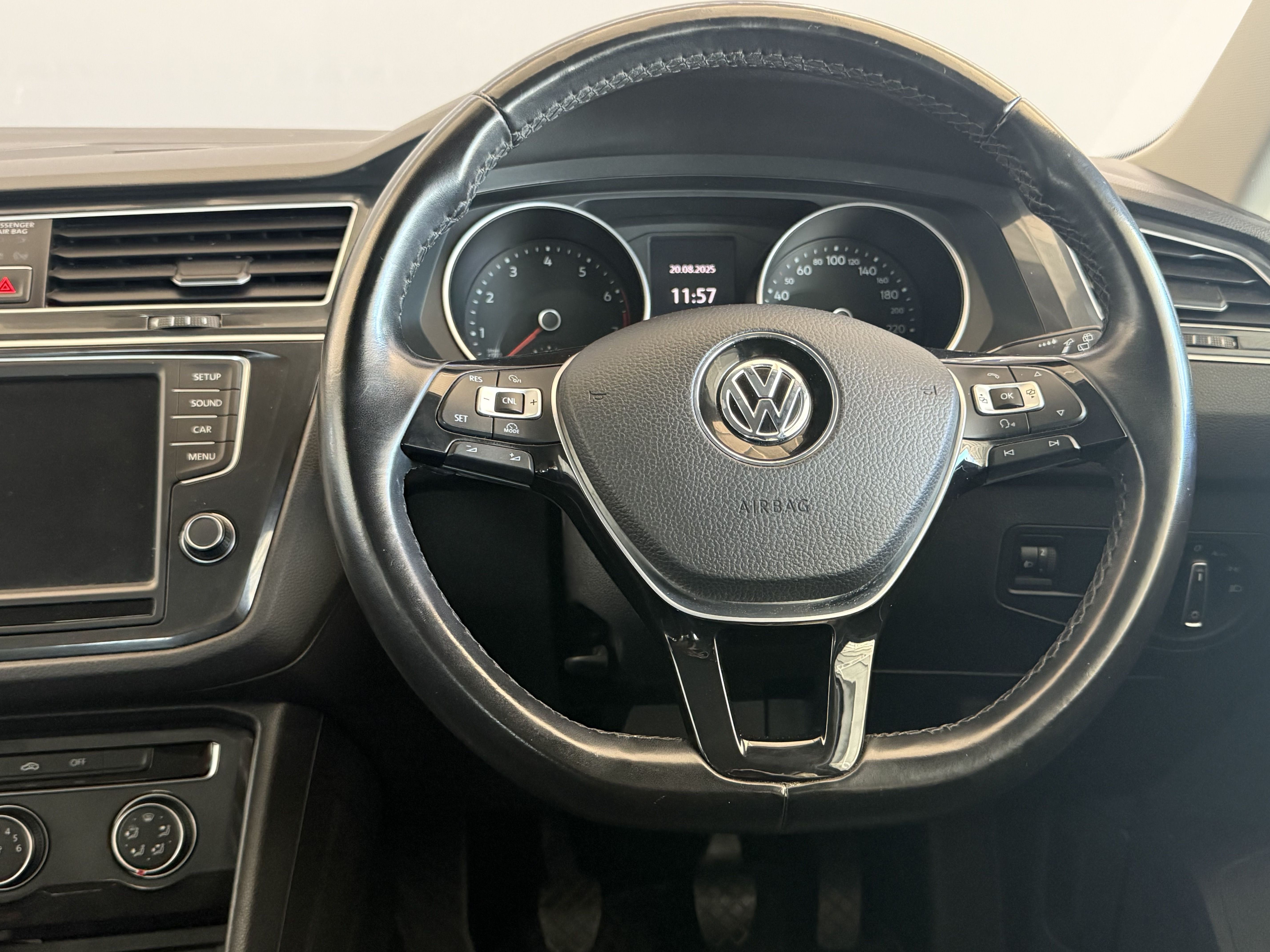 VOLKSWAGEN TIGUAN 1,4 TSI TRENDLINE TIGUAN 1,4 TSI TRENDLINE