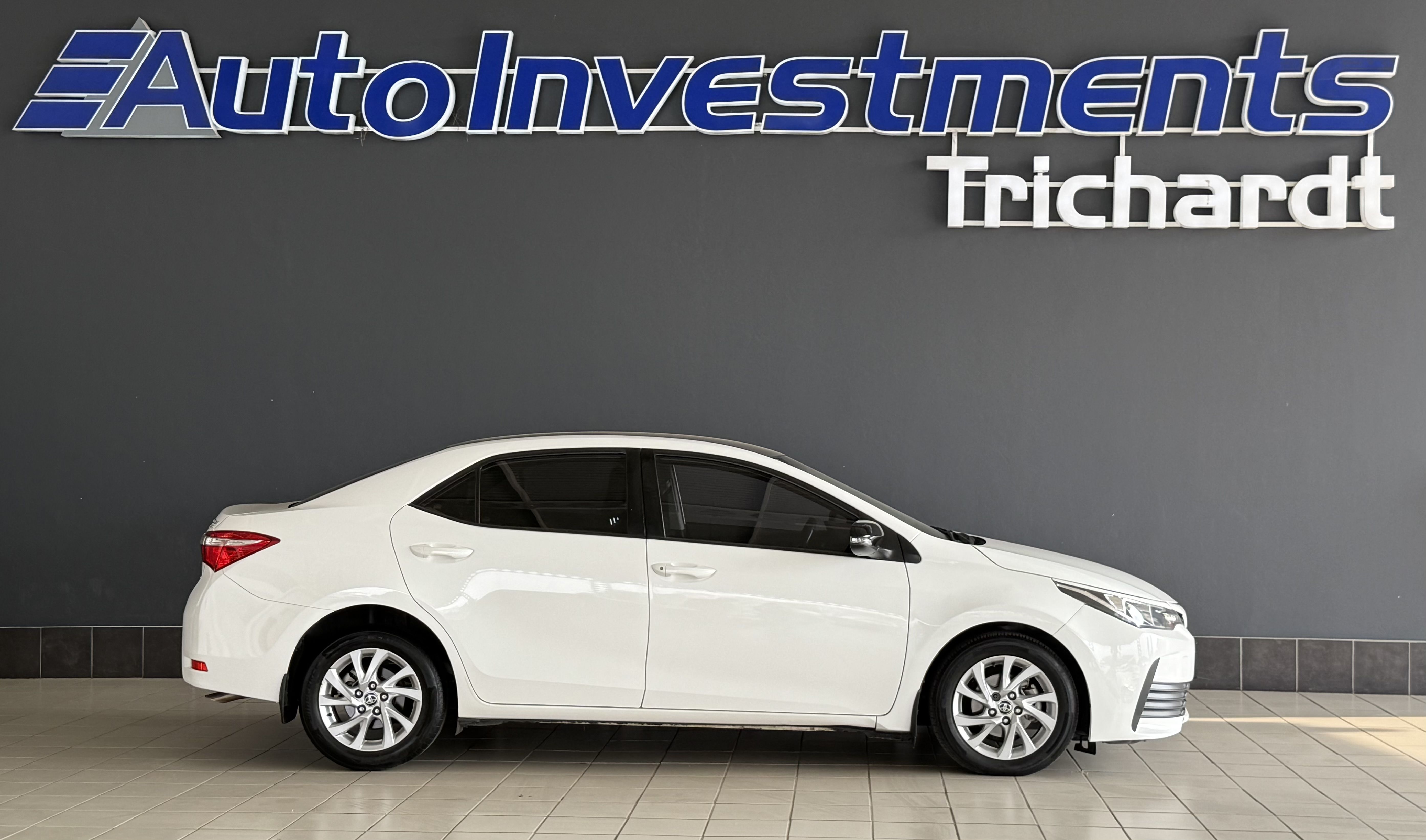 COROLLA QUEST 1,8 PRESTIGE QUEST 1,8 PRESTIGE